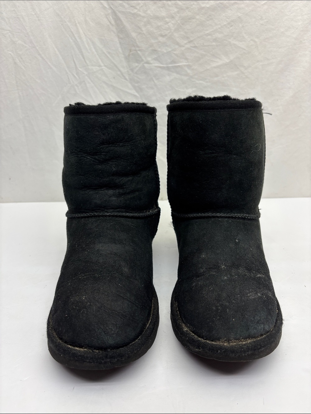 UGG Kids Black Suede Winter Boots, Cozy Lined Slip-On, SZ 4 big girl, box 3 G